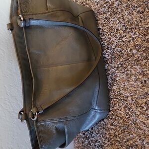Elegant Olive Green Leather Tote Bag